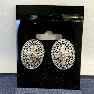 Costume jewelry Pair of rhinestones earrings